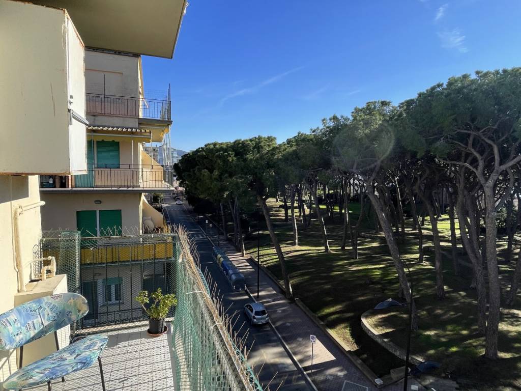 Appartamento a Follonica in Via Arturo Toscanini, 1 - Foto 4