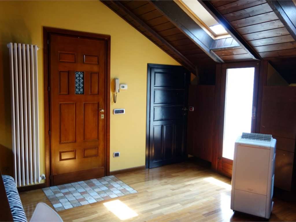 Appartamento a Borgomanero in VIA BRUNELLI MAIONI - Foto 3