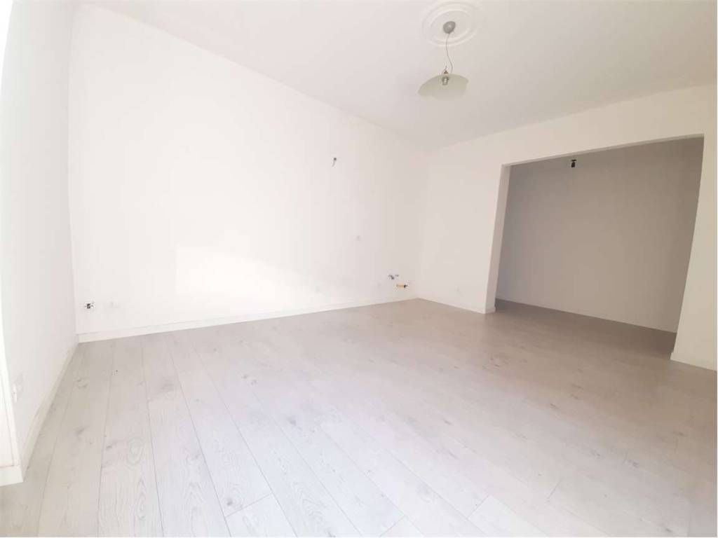 Appartamento a Alessandria in via Modena, 52 - Foto 2