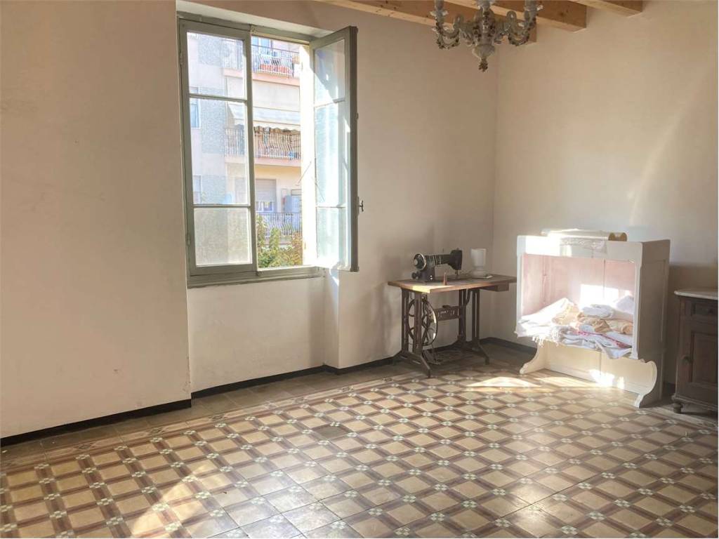 Appartamento a Albenga in Viale Pontelungo - Foto 4