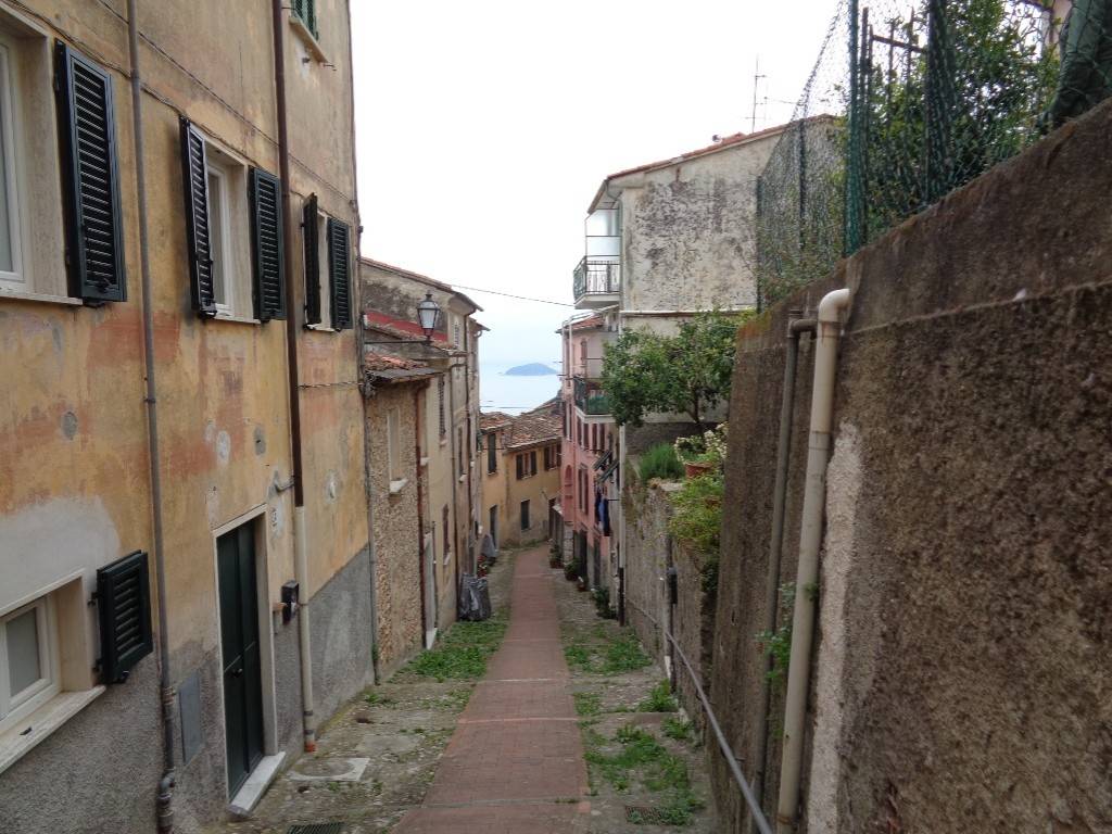 Appartamento a Lerici in Via Giuseppe Garibaldi, 43 - Foto 5