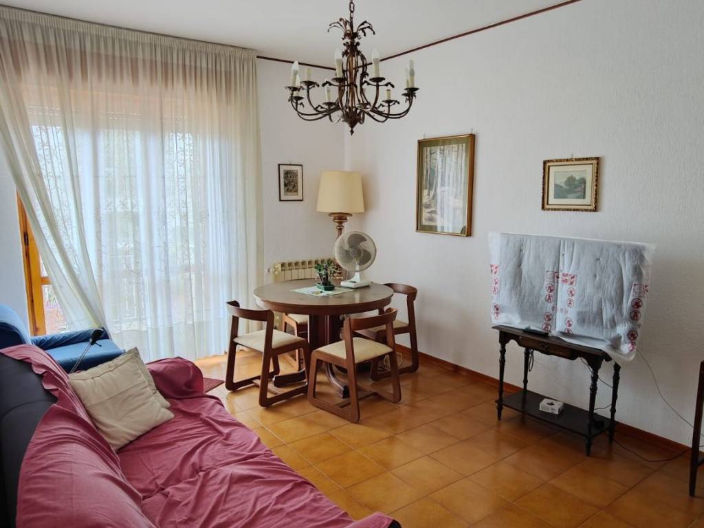 Appartamento a Formia in Via Franco Angiolini - Foto 4