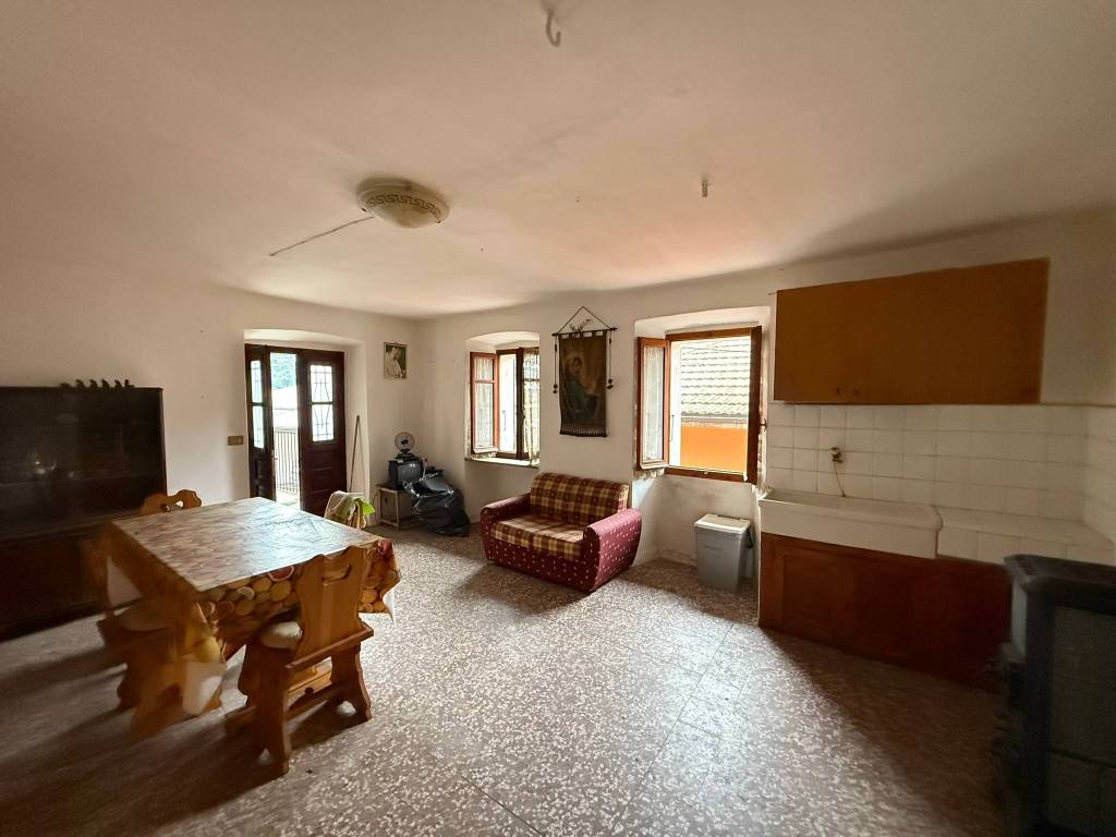 Casa indipendente a Pieve vergonte in Via Famiglia Pajetta, 4 - Foto 4