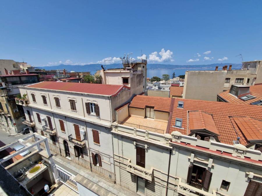 Appartamento a Reggio calabria in Via del Torrione - Foto 3