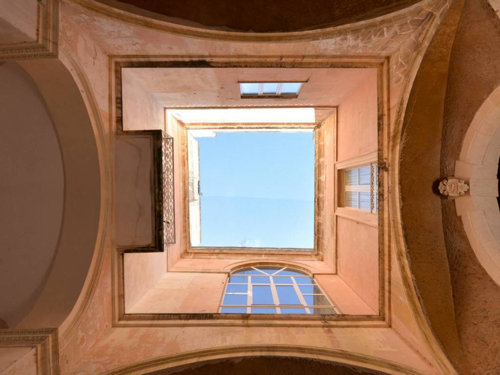 Palazzo / stabile a Lecce in Piazza Duomo - Foto 2