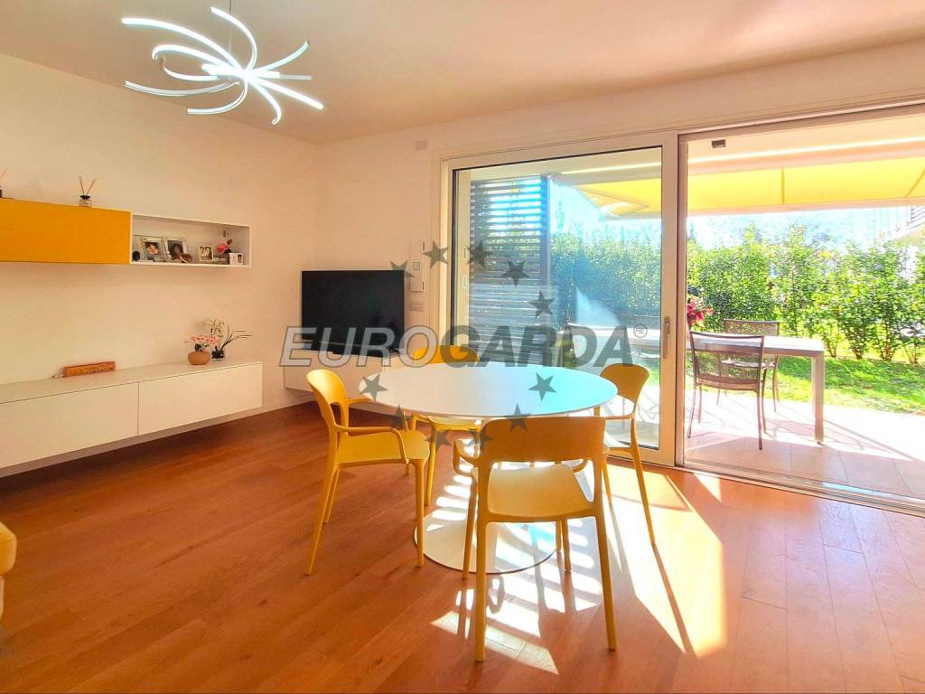 Appartamento a Bardolino in Via Europa Unita - Foto 2