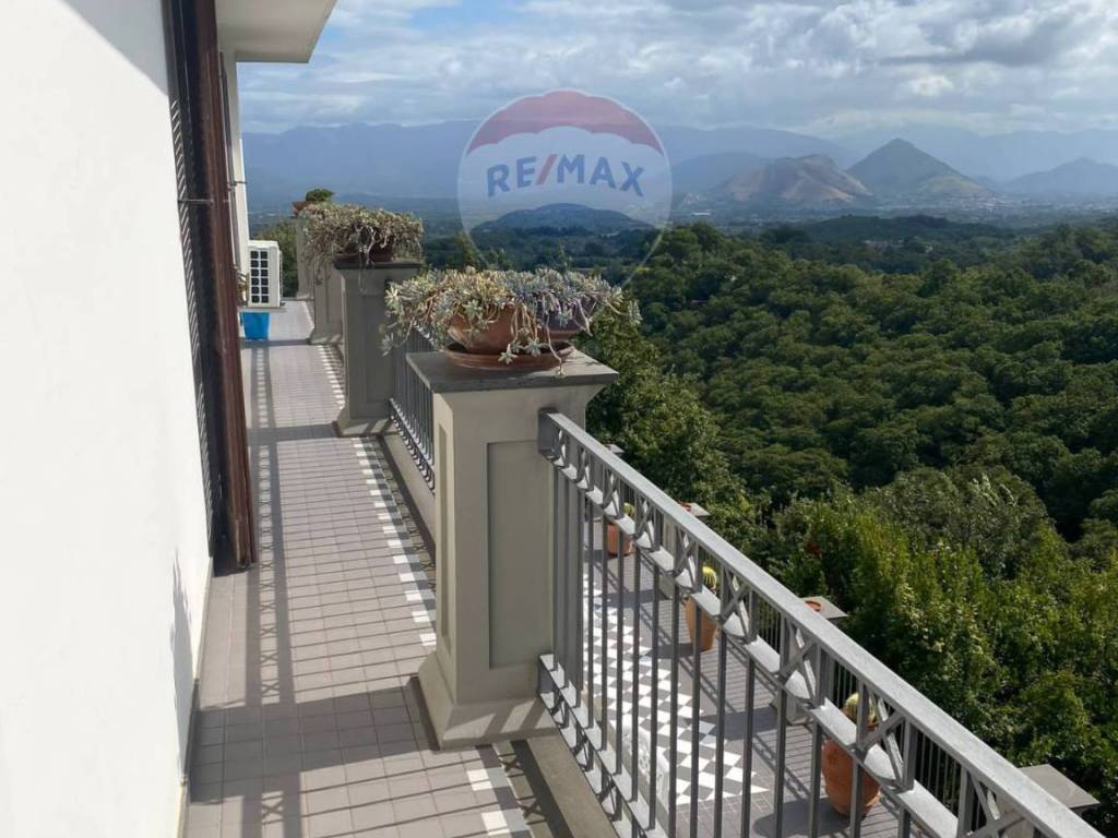 Villa a Marzano appio in Via Terranova, 6 - Foto 2