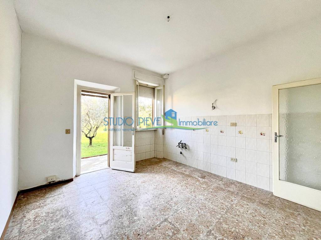 Appartamento a Monsummano terme in Via Karl Marx - Foto 4