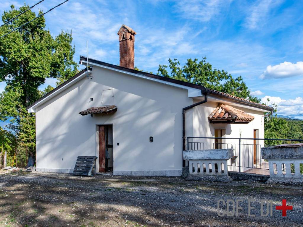 Villa a Rieti in Via Colle Santo Stefano - Foto 2