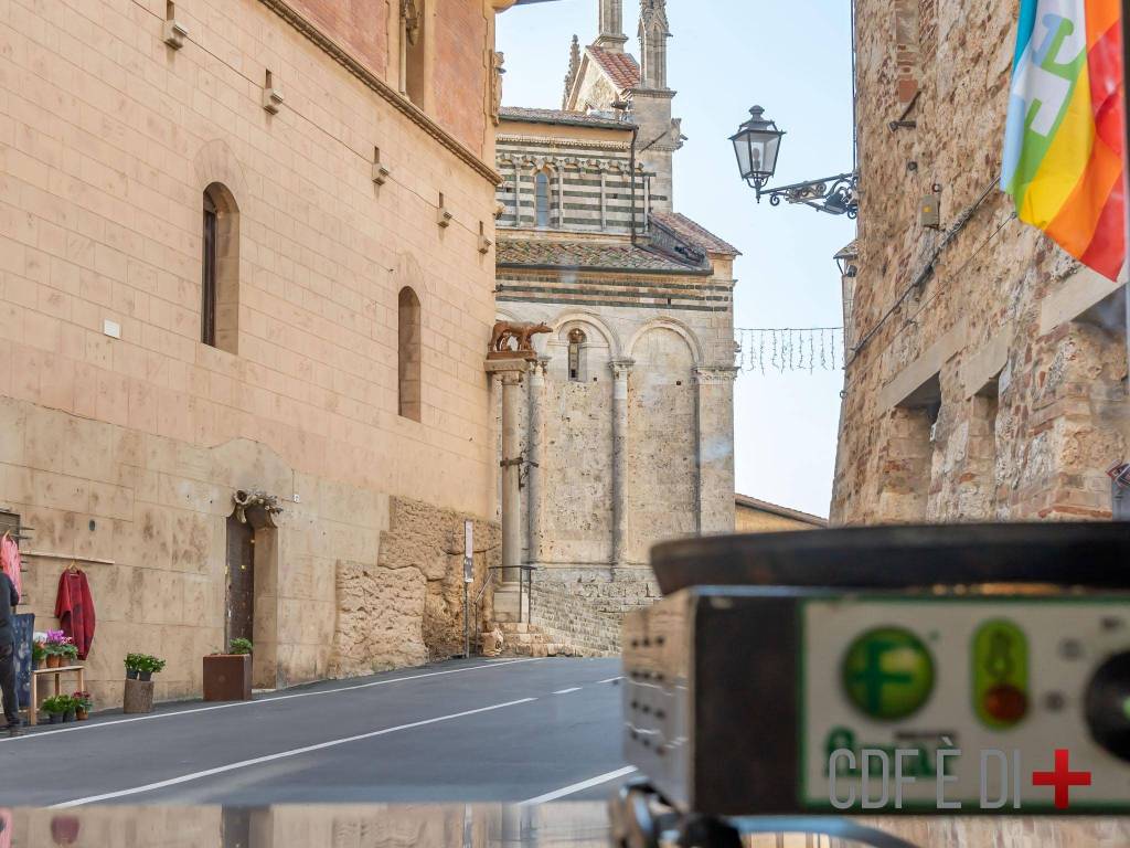 Immobile a Massa marittima in Piazza Giuseppe Garibaldi - Foto 3