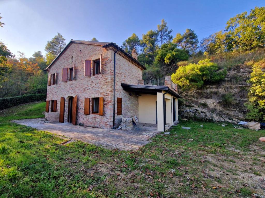 Rustico / casale a Montalto delle marche in Via San Giacomo della Marca - Foto 4