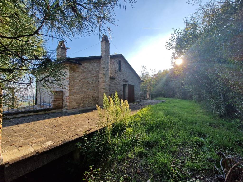 Rustico / casale a Montalto delle marche in Via San Giacomo della Marca - Foto 5