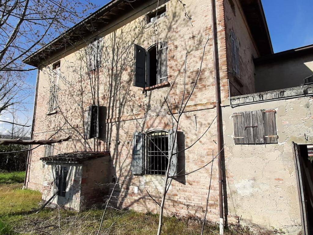 Casa indipendente a Casalgrande in Via Canale, 1 - Foto 2