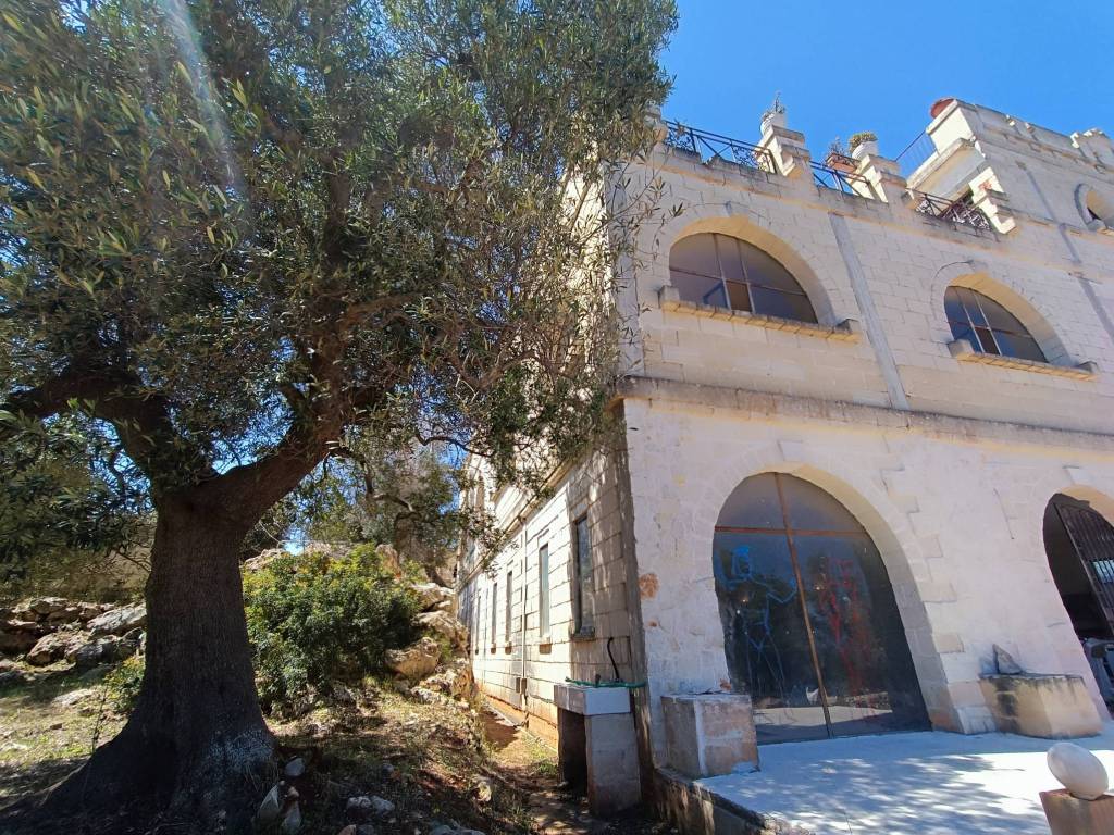 Casa indipendente a Carovigno in Strada Provinciale 34 - Foto 2