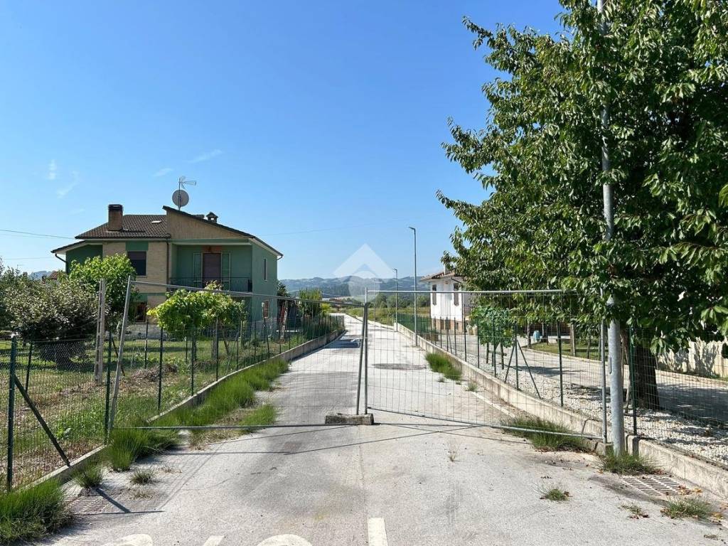 Terreno a Gubbio in Via Germania, 1 - Foto 5