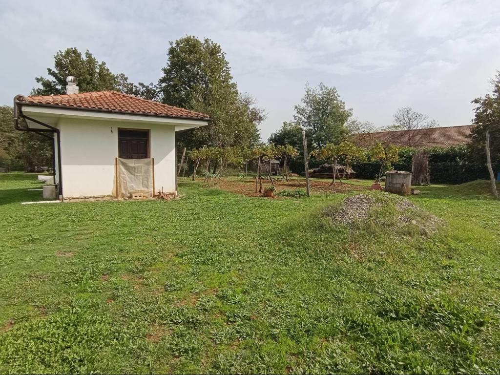 Rustico / casale a Ceccano in Via Fontana dei Piatti - Foto 5