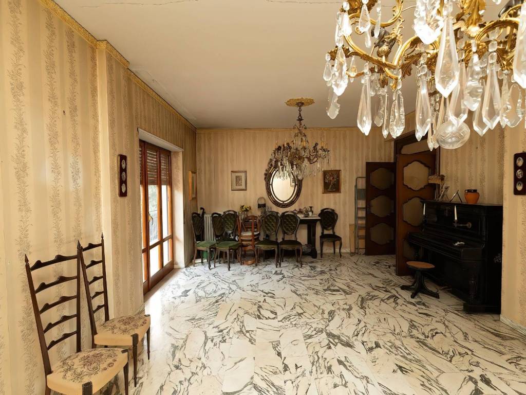 Appartamento a Benevento in Via Gioacchino Toma, 8 - Foto 4