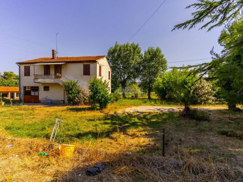 Casa indipendente a Civitanova marche in Contrada Asola - Foto 2