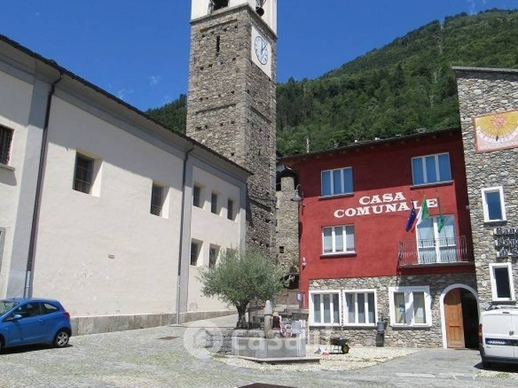 Villa a Buglio in monte in Via Giuseppe Mazzini, 3 - Foto 2