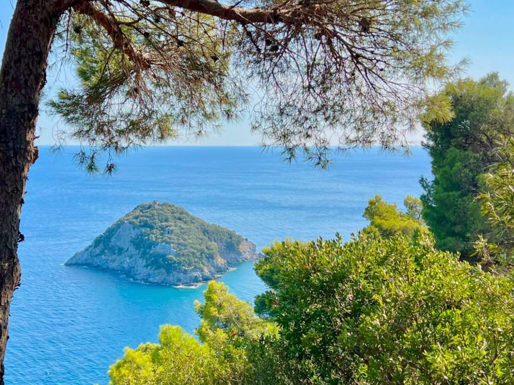 Appartamento a Bergeggi in Via Torre d'Ere, 40 - Foto 2