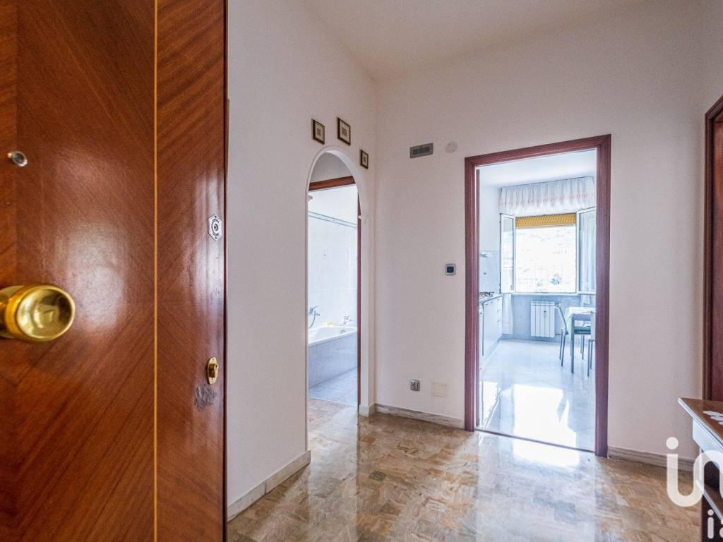 Appartamento a Genova in Via Elia Bernardini - Foto 2