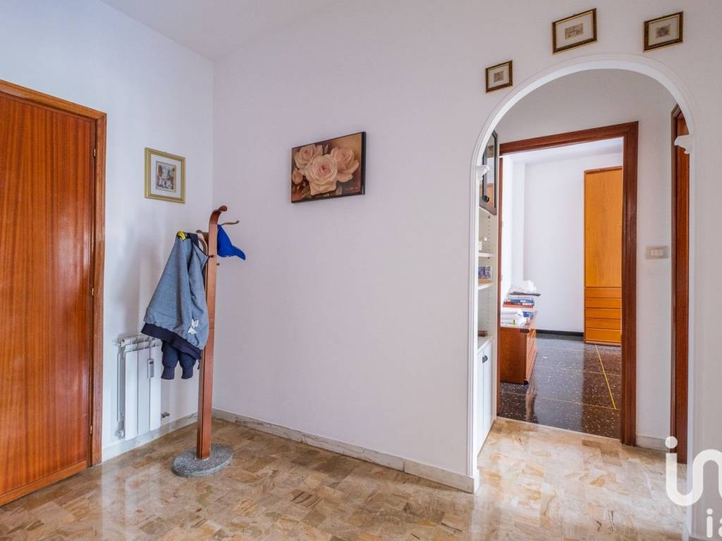 Appartamento a Genova in Via Elia Bernardini - Foto 3