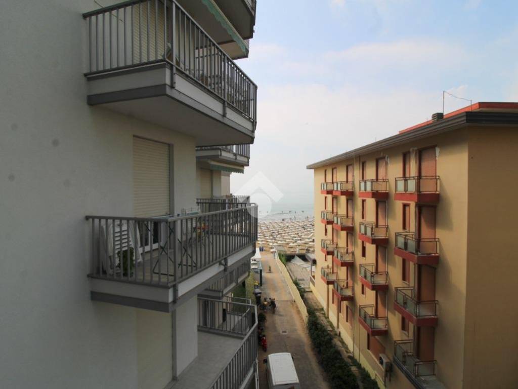 Appartamento a Jesolo in Via Dalmazia 7° Accesso al Mare, 8 - Foto 2