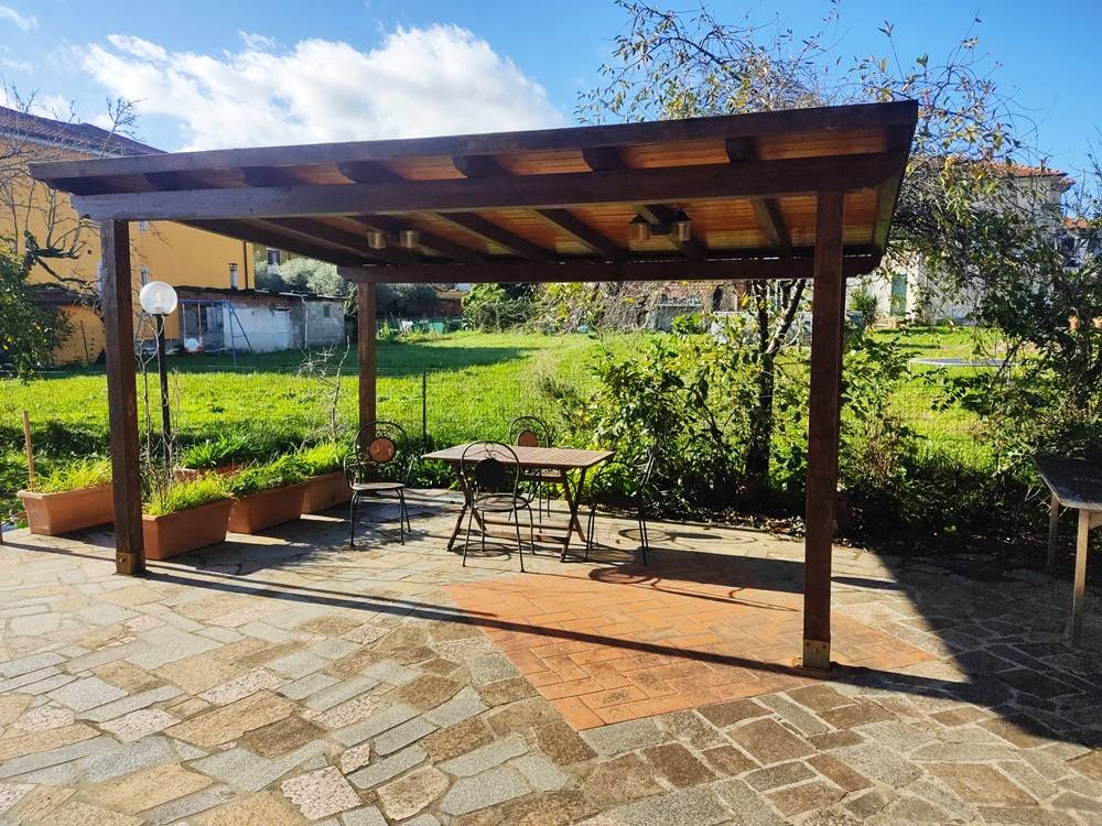 Villa a Castelnuovo magra in Via Provinciale - Foto 2