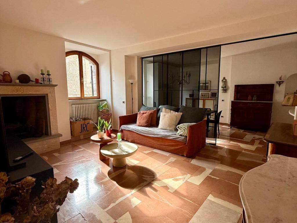 Appartamento a Assisi in Piazza del Comune - Foto 2