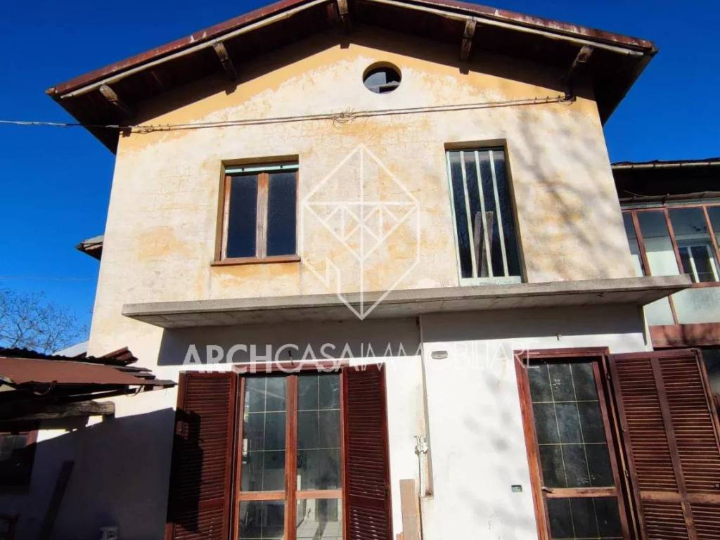 Casa indipendente a Boves in VIA CASTELLAR 135. - Foto 4