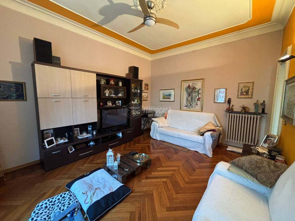 Appartamento a Casale monferrato in Via Vincenzo Luparia - Foto 3