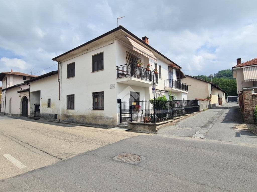 Casa indipendente a Bra in VIA VISCONTI VENOSTA, 16 - Foto 5