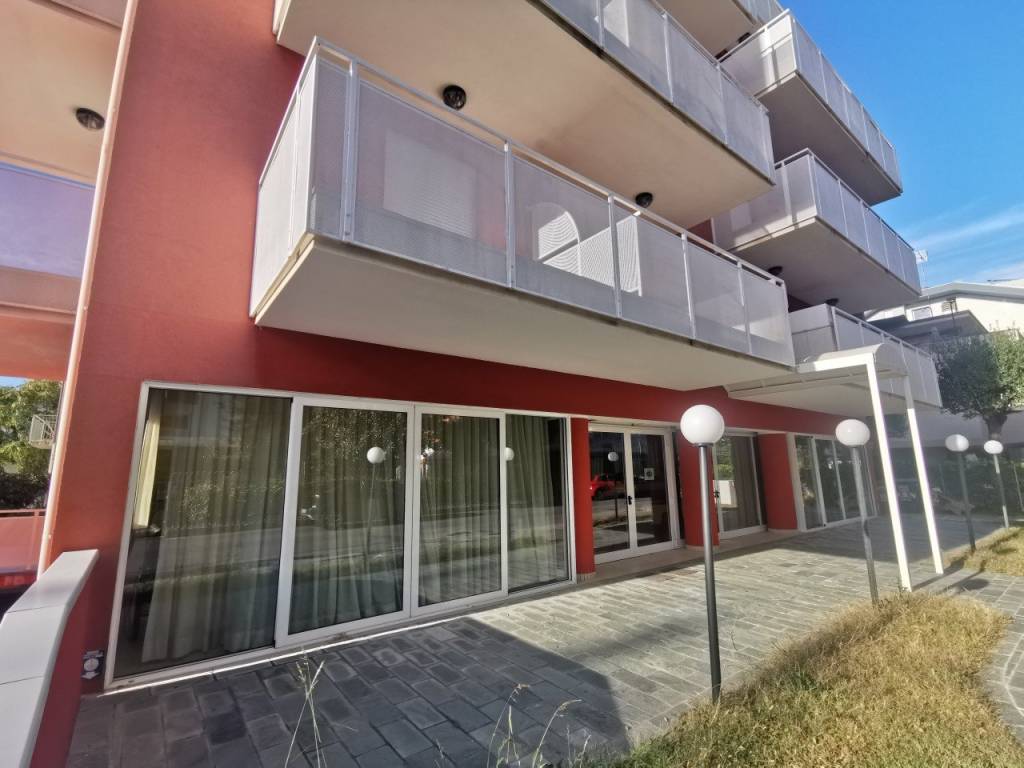 Palazzo / stabile a Riccione in Via D'Azeglio, 10 - Foto 4