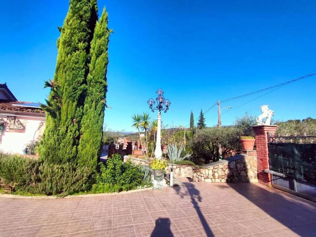 Villa a Sarzana in Via Sarzanello S.N.C. - Foto 4