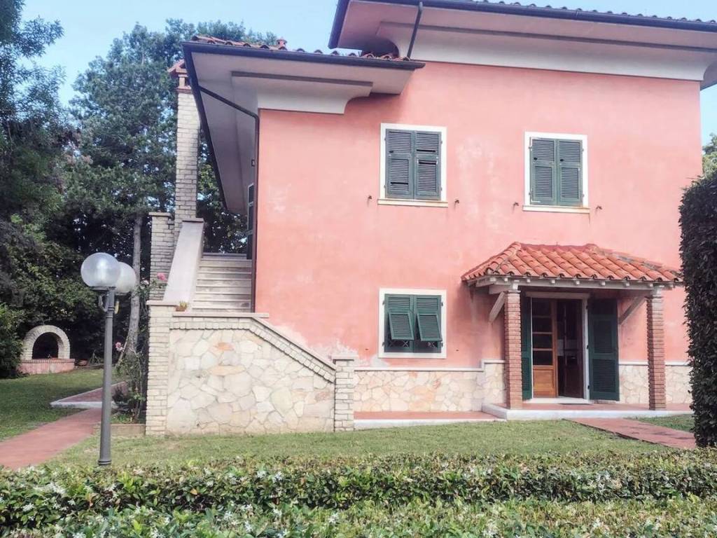 Villa a Castelnuovo magra in Via Palvotrisia, 47 - Foto 4