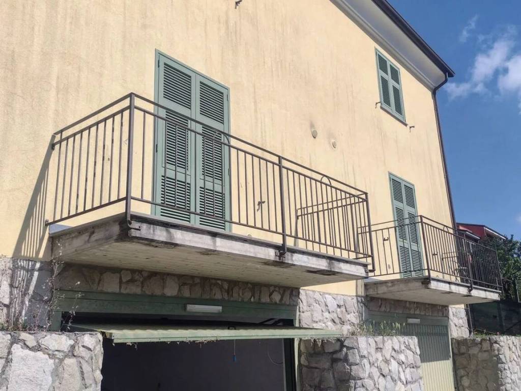 Villa a Ameglia in Via Cristoforo Colombo, 137 - Foto 2