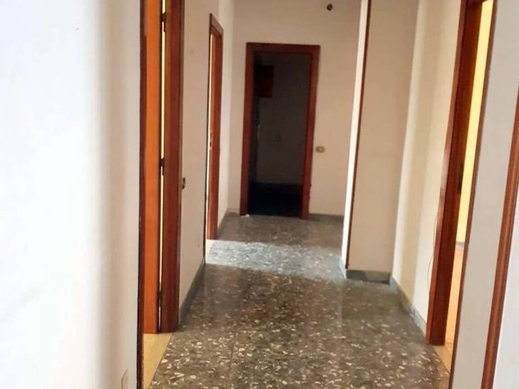 Appartamento a Sarzana in Piazza Giacomo Matteotti, 10 - Foto 3