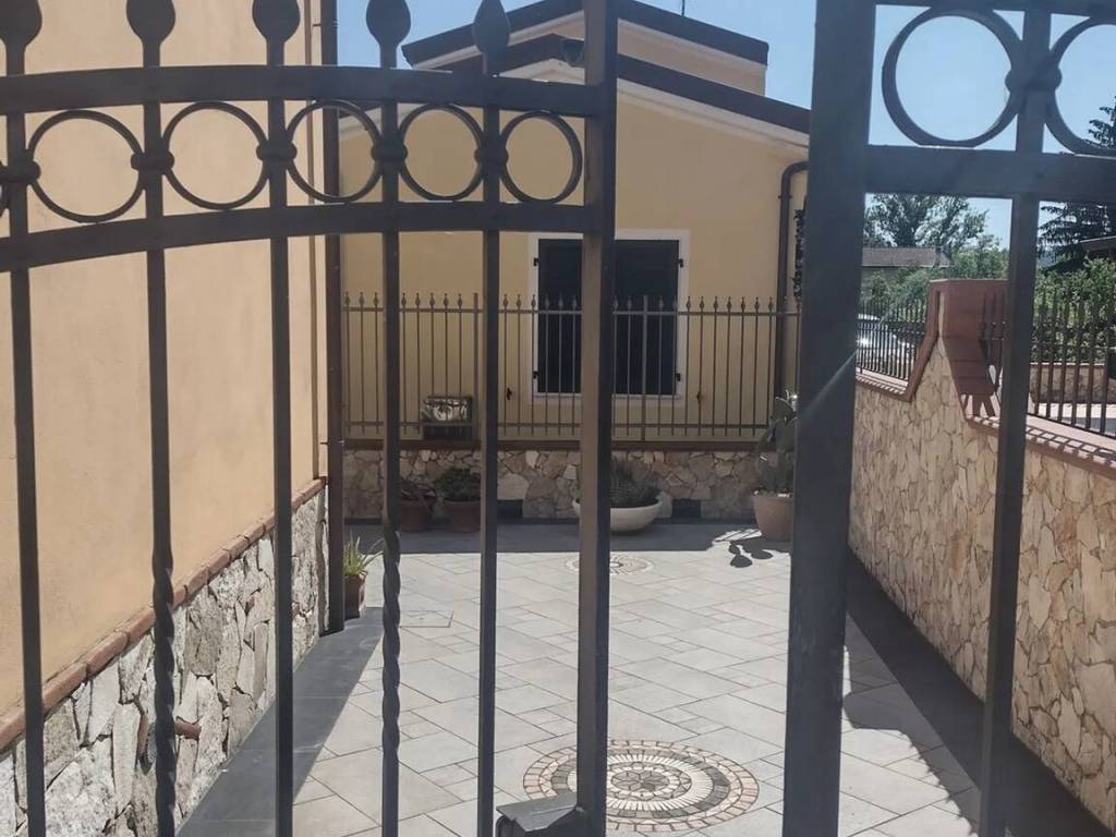 Villa a Sarzana in Via Cisa, 34 - Foto 2