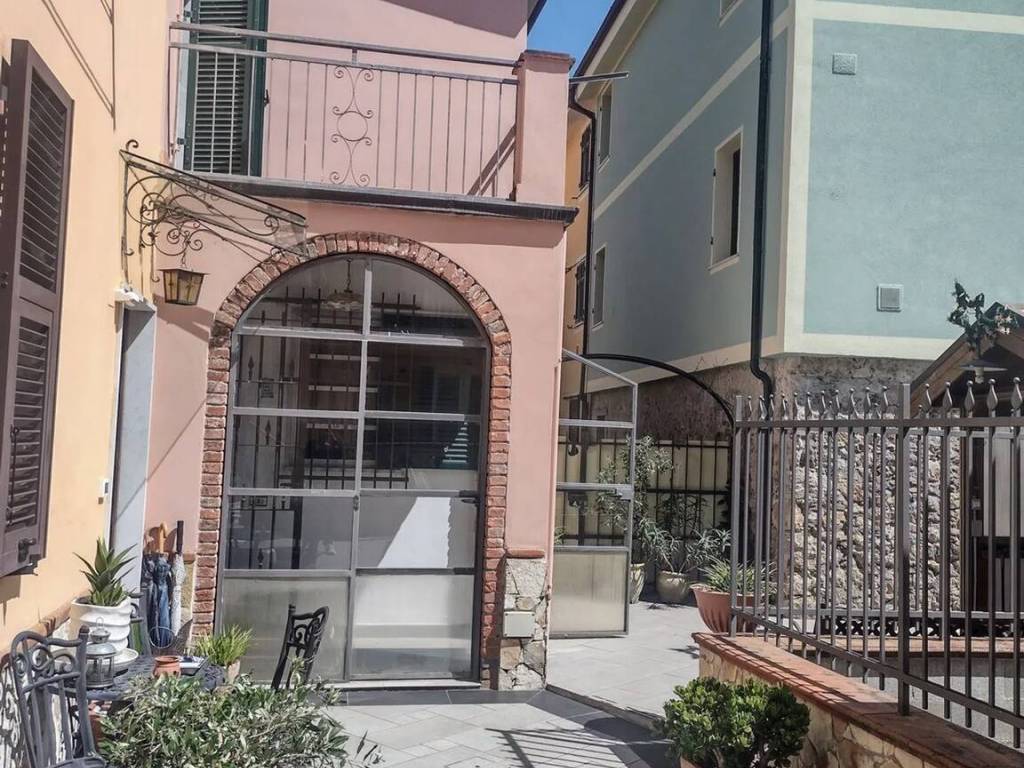 Villa a Sarzana in Via Cisa, 34 - Foto 3