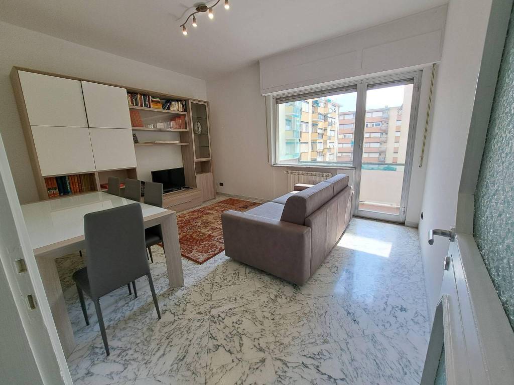 Appartamento a Rapallo in Via Amatore Sciesa - Foto 2