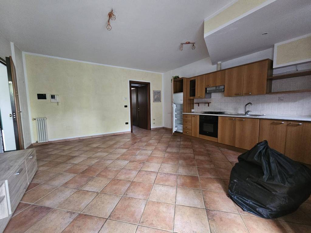 Appartamento a Cento in Via Umberto Giordano, 24 - Foto 5