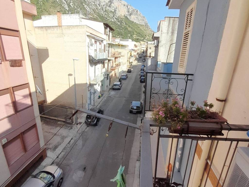 Appartamento a Cinisi in Via Sacerdote Avellone - Foto 5