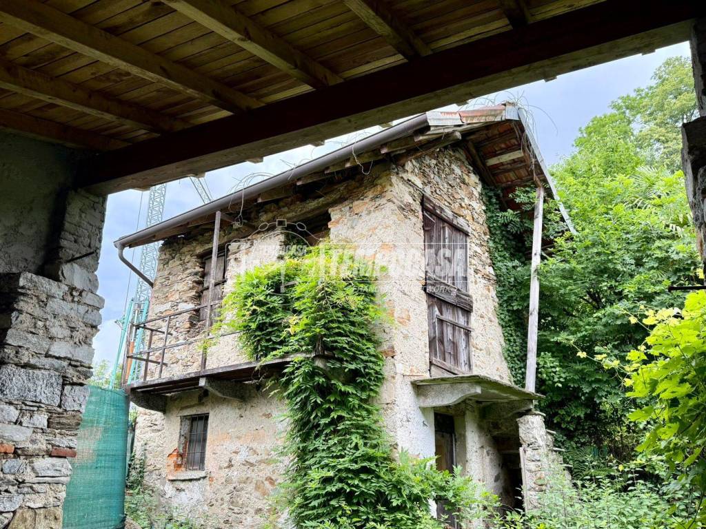 Rustico / casale a Arizzano in Via Poma 1 - Foto 2