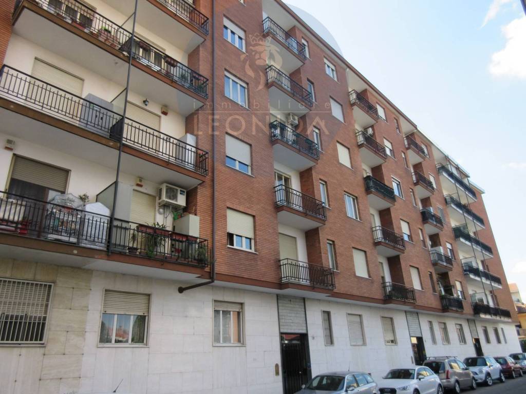 Appartamento a Nichelino in Via Alessandro Manzoni, 19 - Foto 2