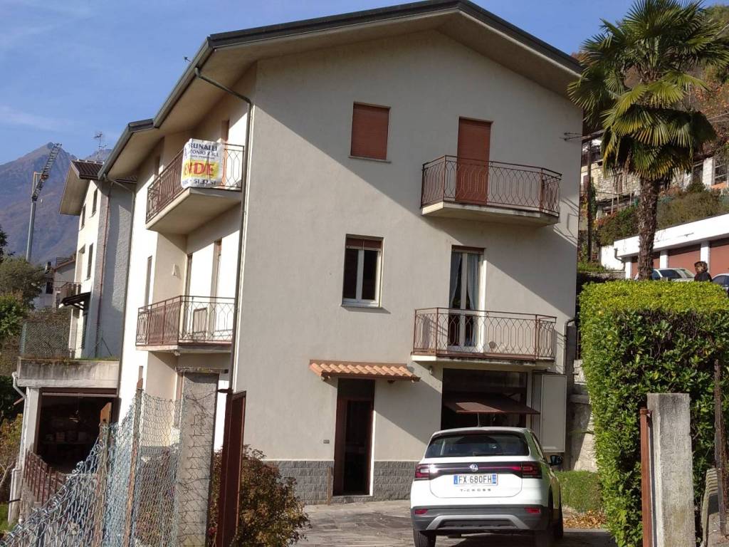 Villa a Berbenno di valtellina in Via Giardini - Foto 2