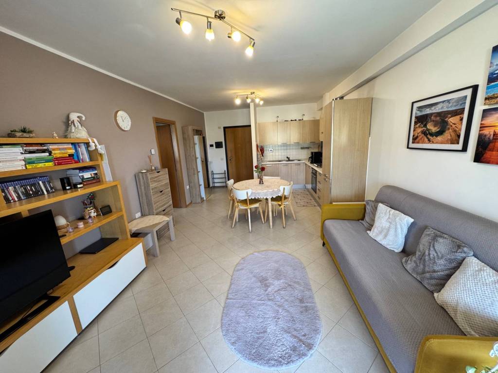Appartamento a Bastia umbra in Via Foligno - Foto 5