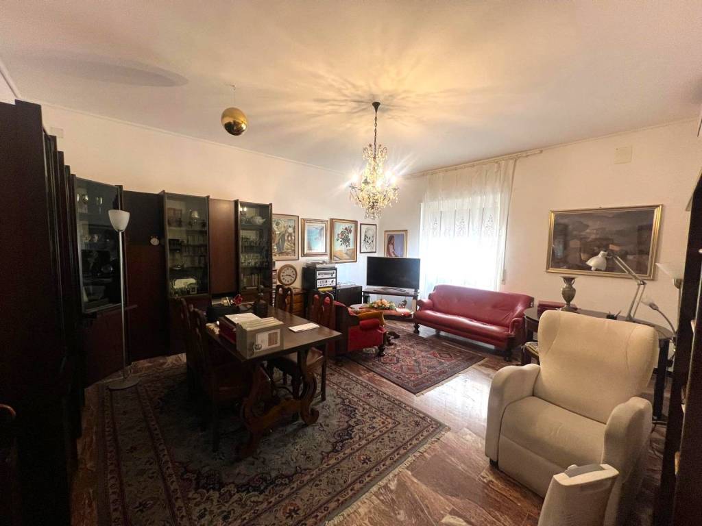 Appartamento a Cagliari in Via Domenico Cimarosa - Foto 2