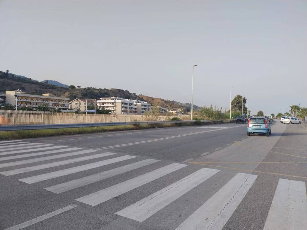 Terreno a Messina in SS 114 Orientale Sicula, 37 - Foto 3