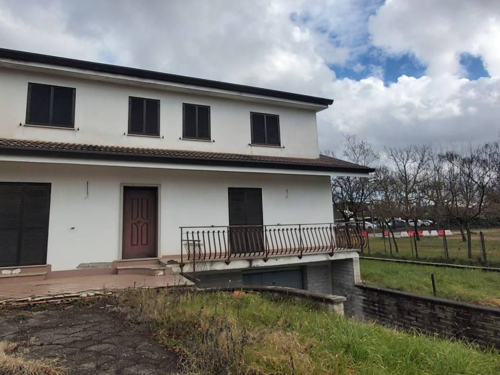 Villa a Frosinone in Via del parco - Foto 2