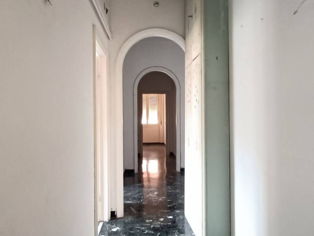 Appartamento a Genova in Via Croce Rosa, 3 - Foto 5